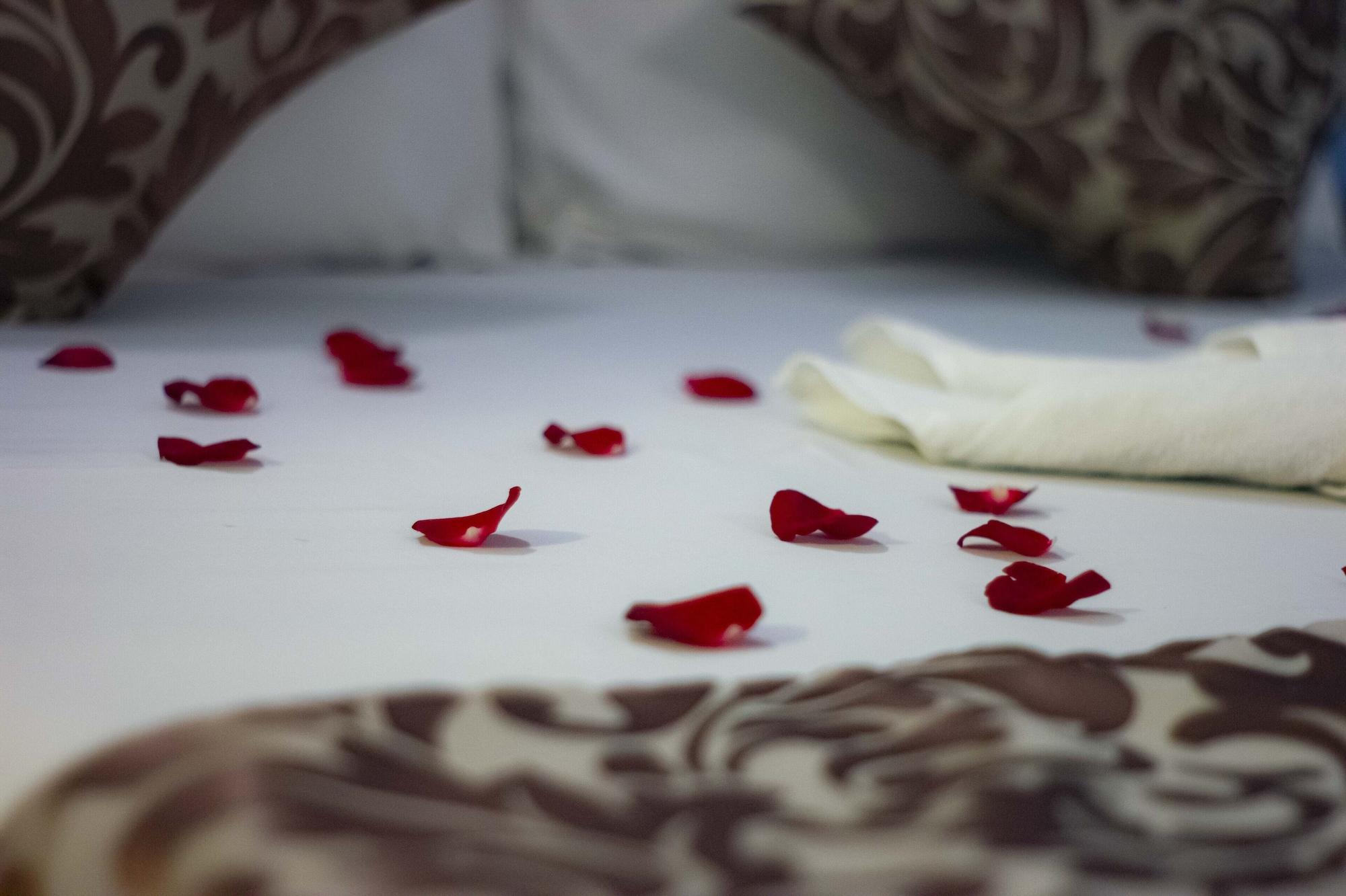 Franchise One Hotel Makati City Dış mekan fotoğraf